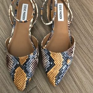 Size 7.5 women’s sandals